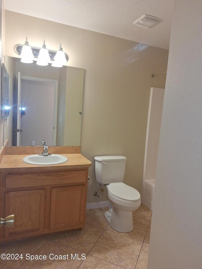 Building Photo - 880 Brickell St SE