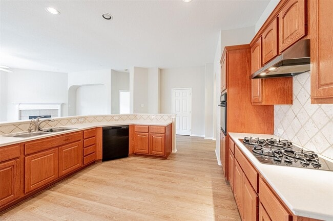 Building Photo - 13727 Charterhouse Way
