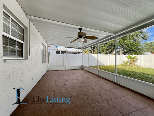 Building Photo - 11007 Summer Dr