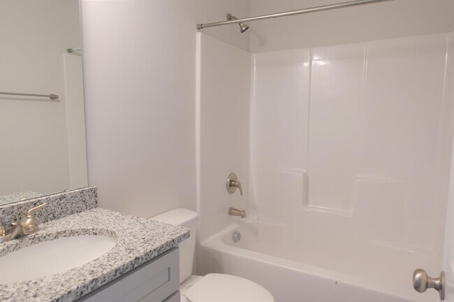 Building Photo - 2704 Millhone Dr