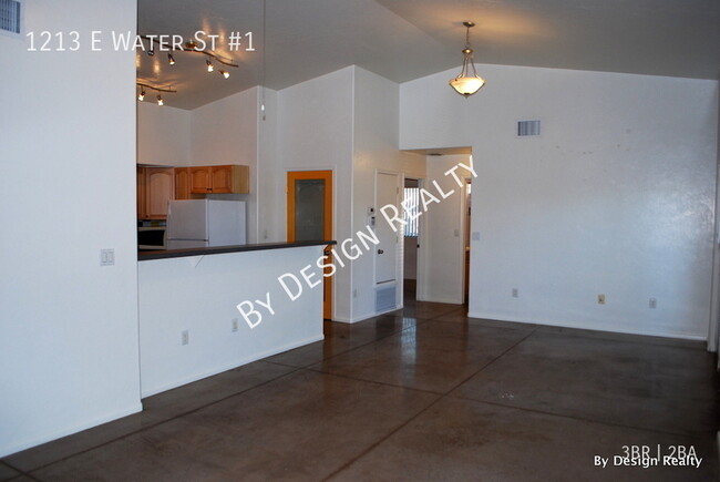 Building Photo - 1213 E Water St