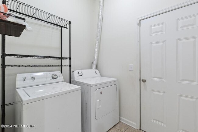 Building Photo - 101 Brannan Pl