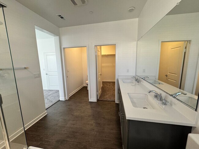 Building Photo - 4229 S Angel Paseo