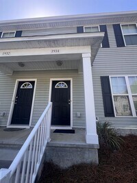 Building Photo - 1934 Ann Arbor Ave