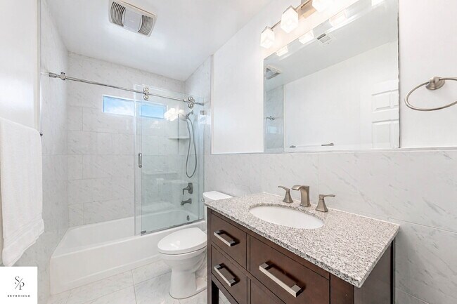Building Photo - Bright 2BR/2BA Rosemead Rental: Self-Contained Unit with Private Entry & Driveway Parking
