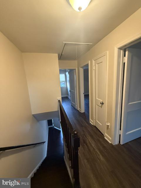 Building Photo - 2136 Redthorn Rd