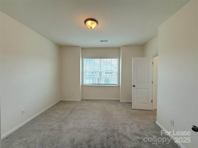 Building Photo - 14929 Baldridge Dr