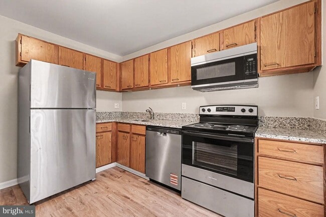 Building Photo - 4 Juliet Ln