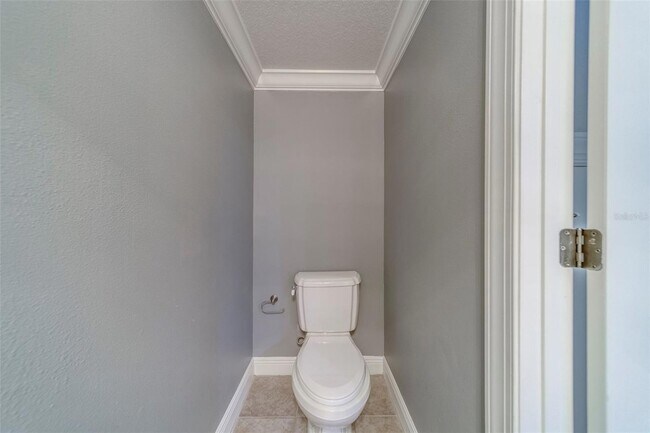 Building Photo - 270 Valencia Cir