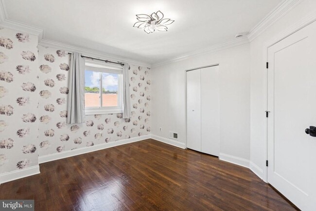 Building Photo - 7435 8th St NW
