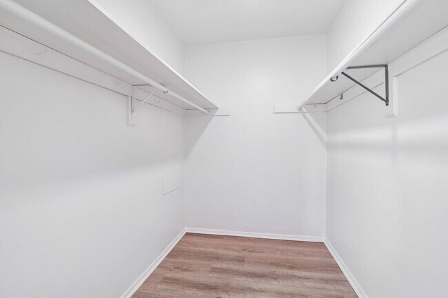 Building Photo - 11273 Skilift Ct