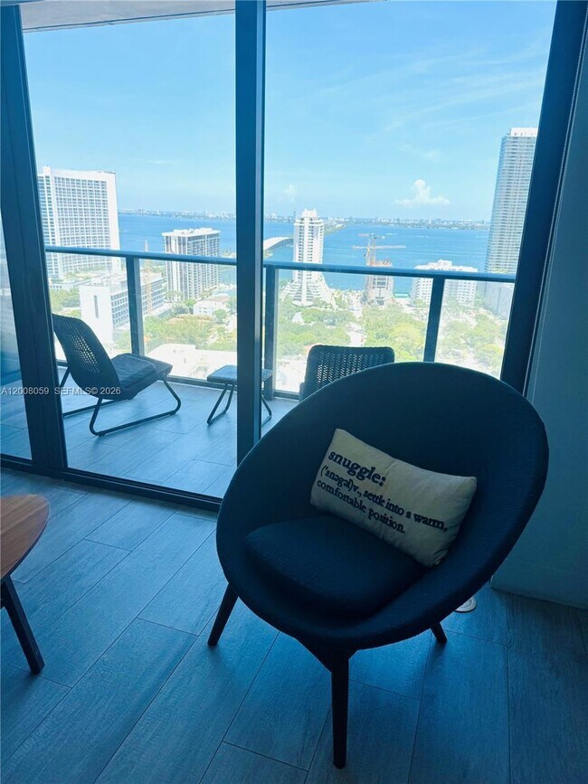 Building Photo - 121 NE 34th St