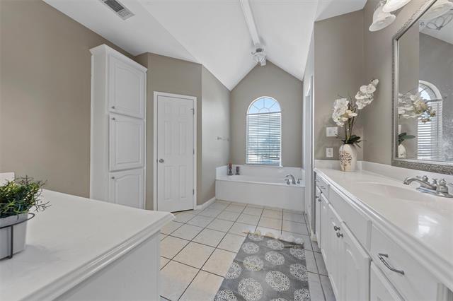 Building Photo - 8617 Jonquil Dr