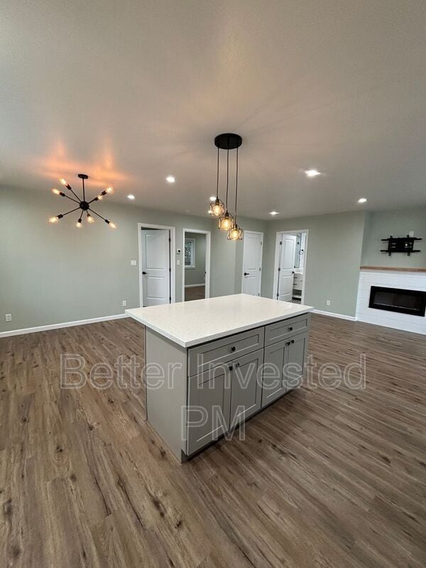 Building Photo - 401 W Sierra Ave