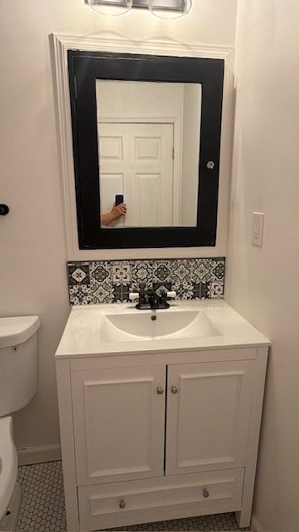 Building Photo - 11432 Hadley St