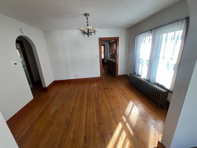 Building Photo - Beautiful Single-Family Home in a Peaceful Neighborhood