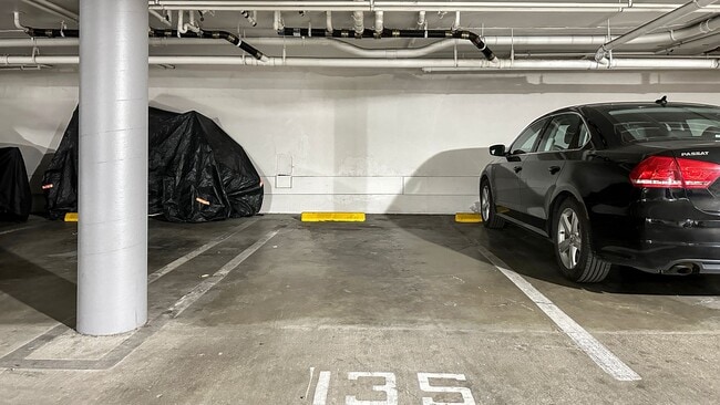 Building Photo - Waterfront Living in the Heart of Jack London Square