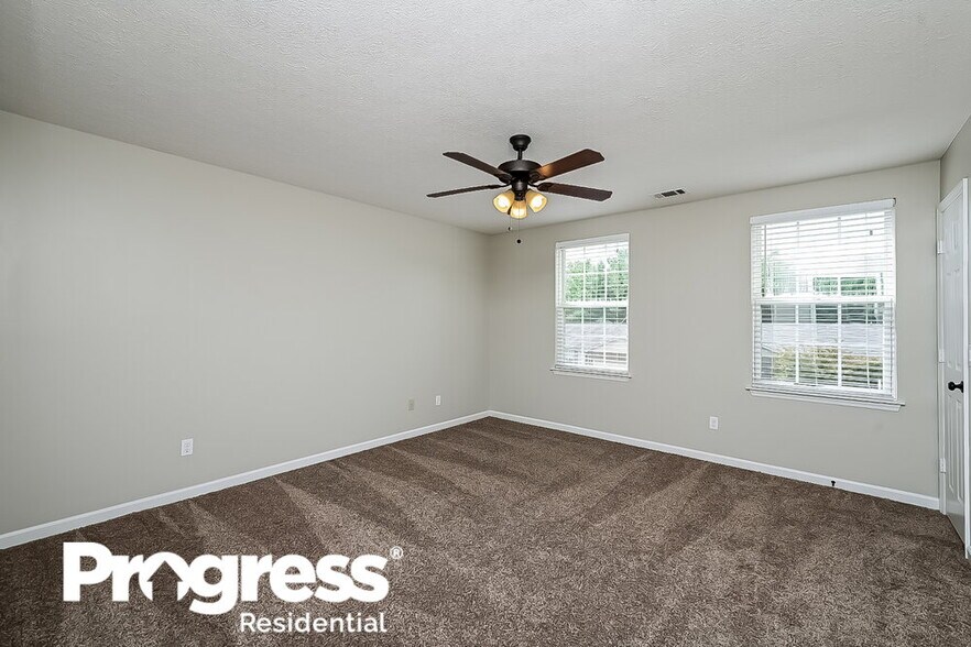 Building Photo - 113 Bradford Cir