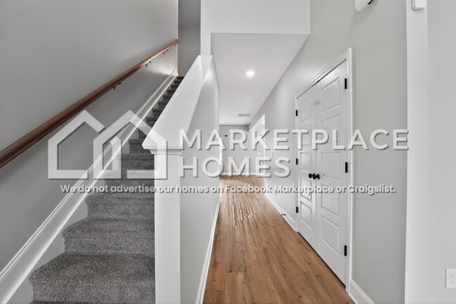 Building Photo - 194 Gavin Wy