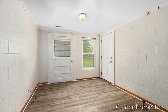 Building Photo - 6679 Egan Ave SE