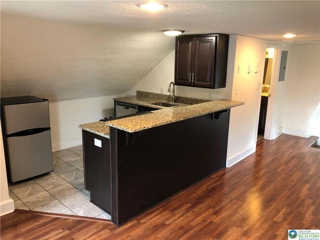 Building Photo - 328 Polk St