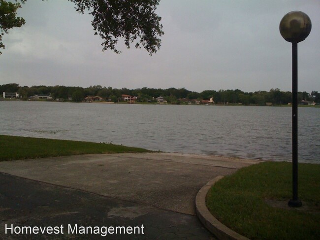 Building Photo - 2 br, 2 bath House - 1110 Lake Willisara Cir.