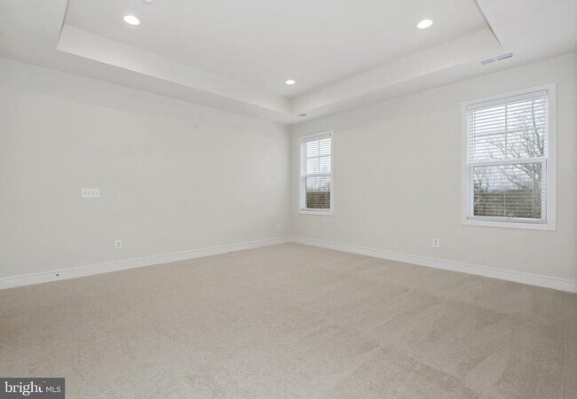 Building Photo - 120 Choke Cherry Ct