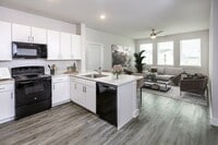 Building Photo - La Cima