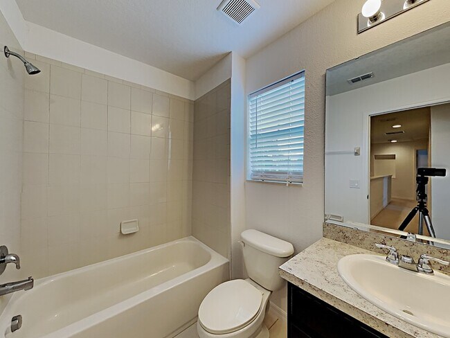 Building Photo - 2906 Tanzanite Terrace