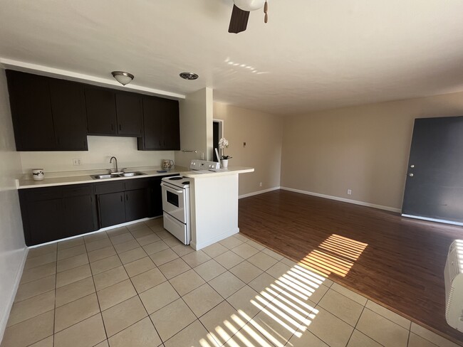 Building Photo - 24370 Newhall Ave