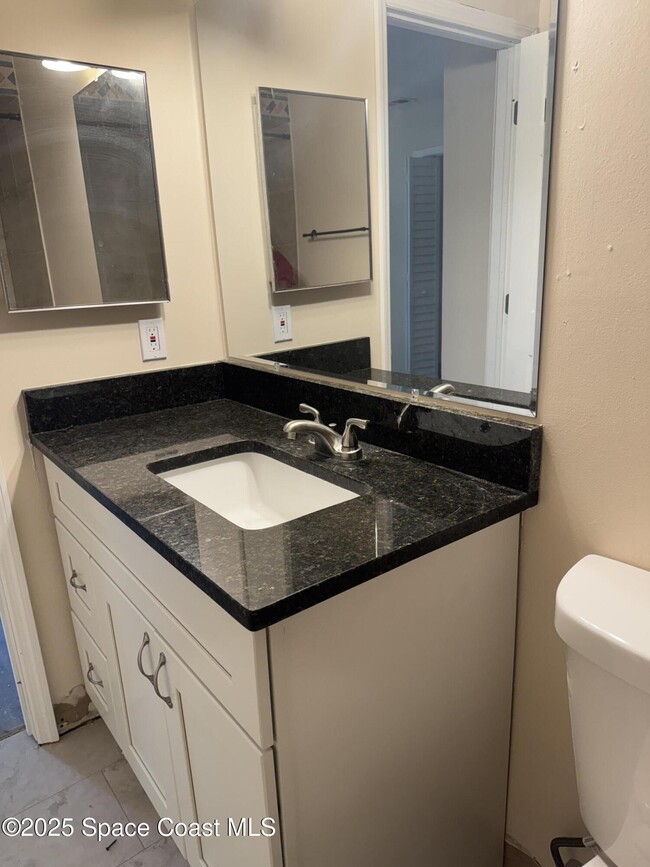 Building Photo - 2398 Fox Hollow Dr