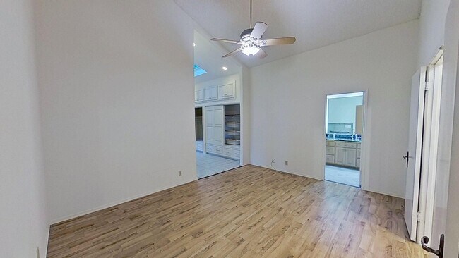 Building Photo - 5022 Hemlock