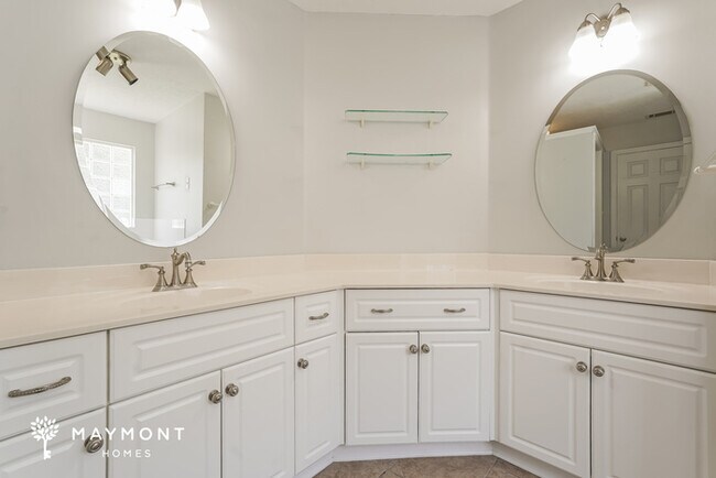 Building Photo - Stunning two story home in Evans, GA!