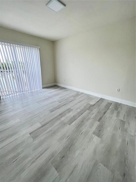 Building Photo - 12472 NW 11th Ln