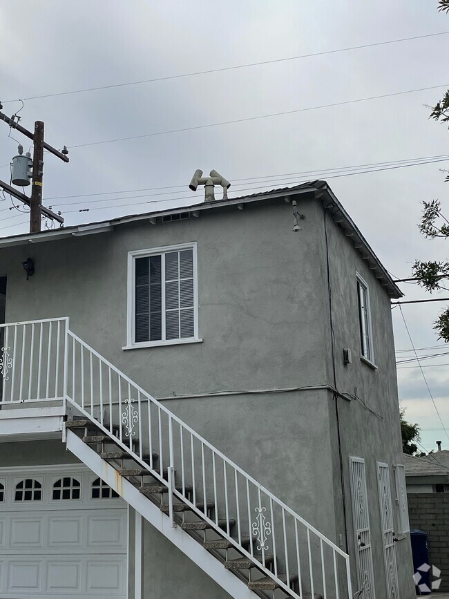 Building Photo - 3847 Girard Ave