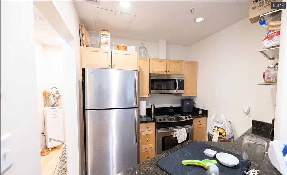 Building Photo - 490 Harrison Ave