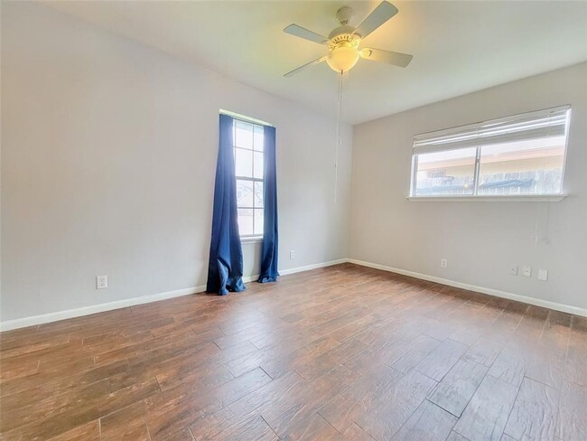 Building Photo - Charming 3-Bed, 1.5-Bath Home in Austin!