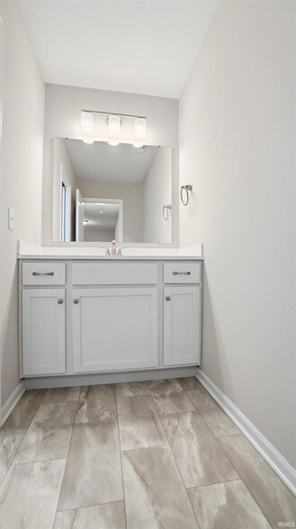 Building Photo - 3597 Canal Square Dr