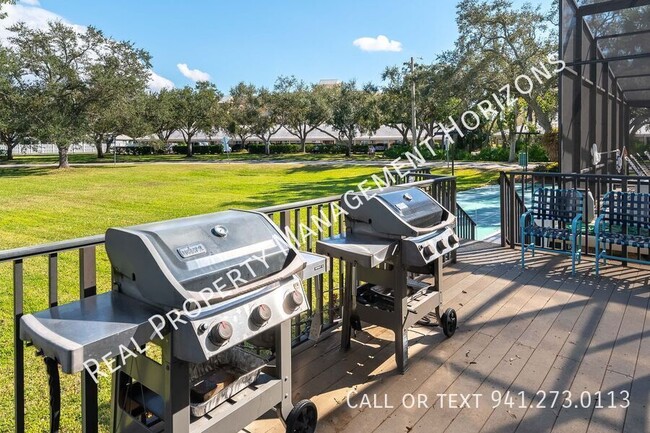 Building Photo - 3750 Pinebrook Cir