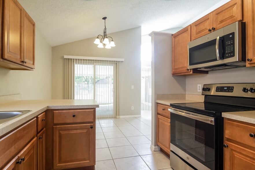 Building Photo - 2272 Grand Tree Ct