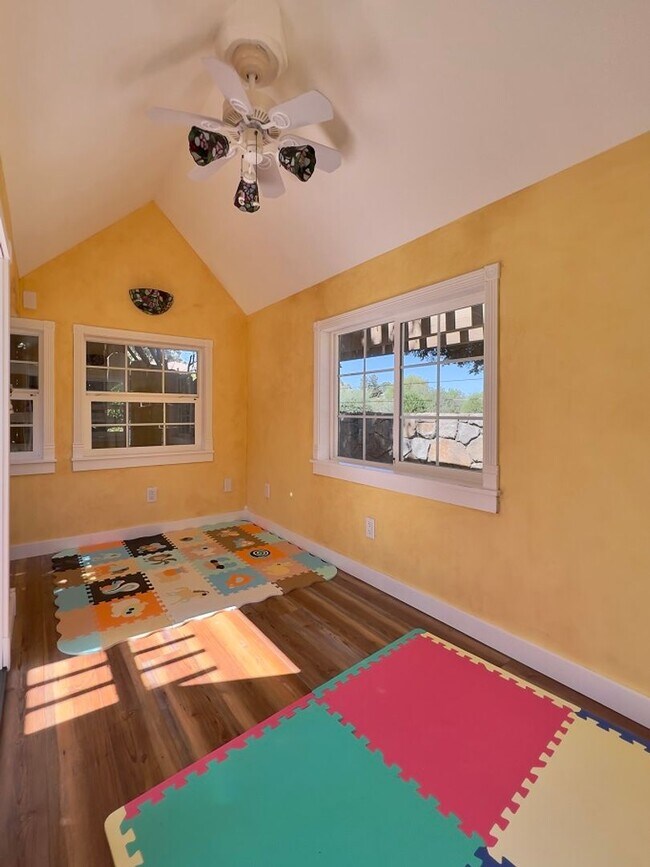 Building Photo - Stunning Single Level Browns Valley Home