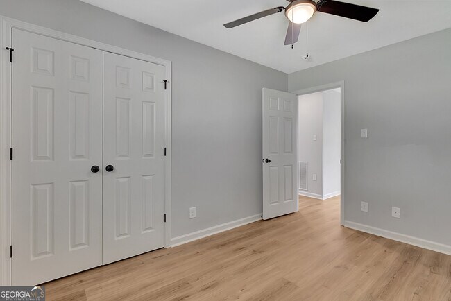 Building Photo - 214 Brooks Rd