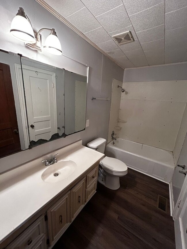 Building Photo - 61 Pelham Heights