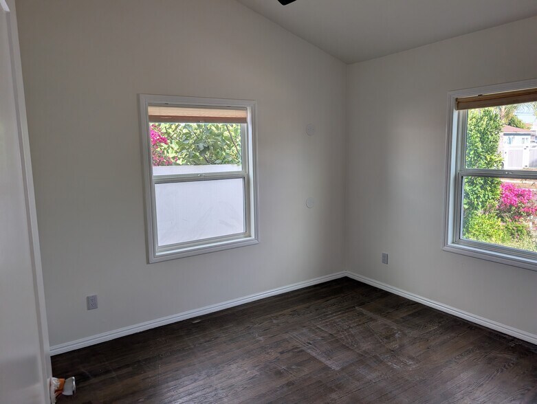 Unit A - Bdrm 2 (right side) - 5011 Stacy St