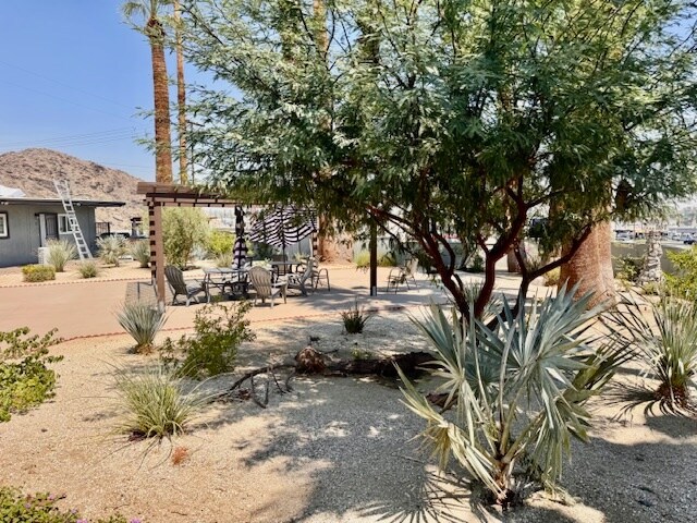 Building Photo - 36947 Melrose Dr