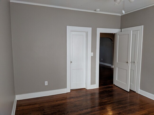 Building Photo - 29 E 34th St