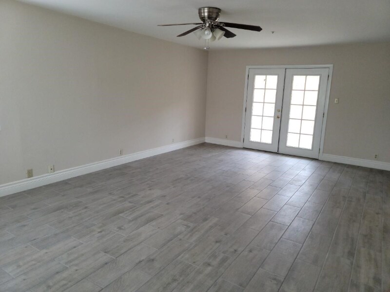 Building Photo - 4209 Alpine Blvd