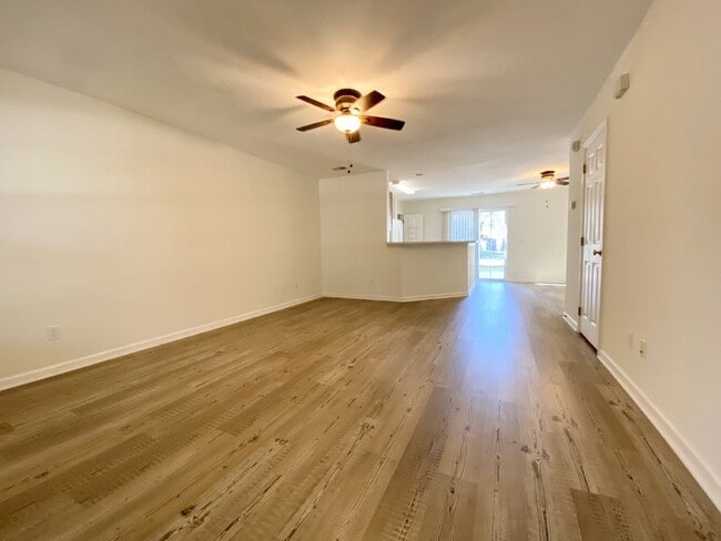Building Photo - Mill Creek Townhome for Rent!