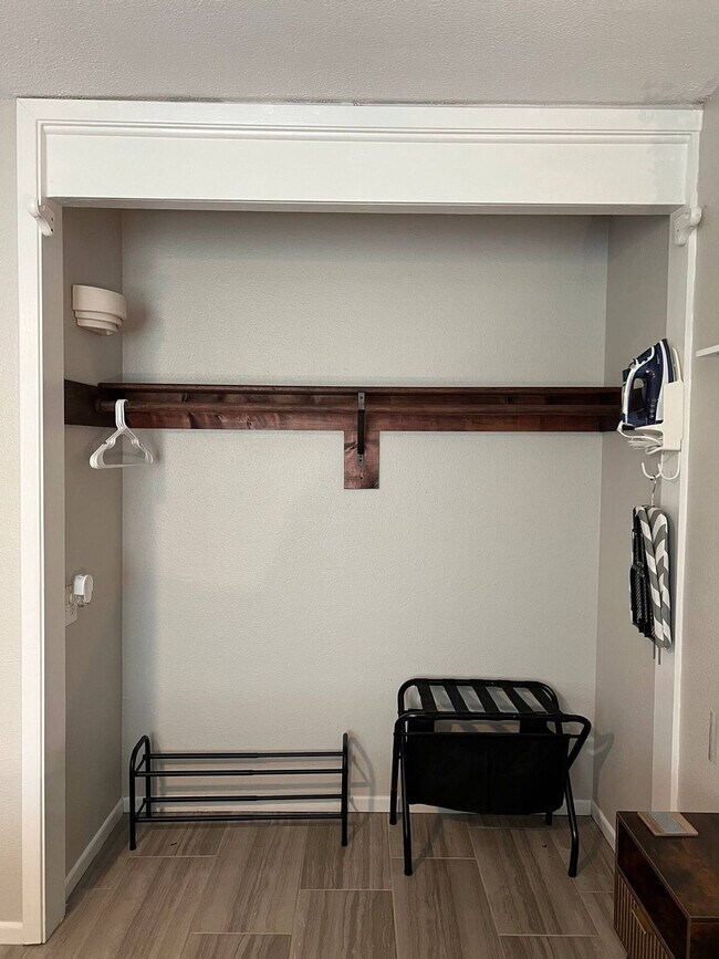 Building Photo - 14898 Granada Dr