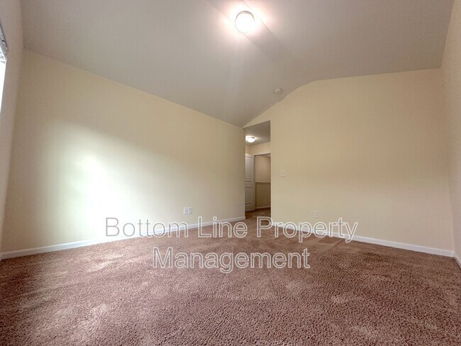 Building Photo - 9341 Hamel St